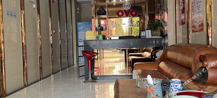 OYO岳阳弘一宾馆图片