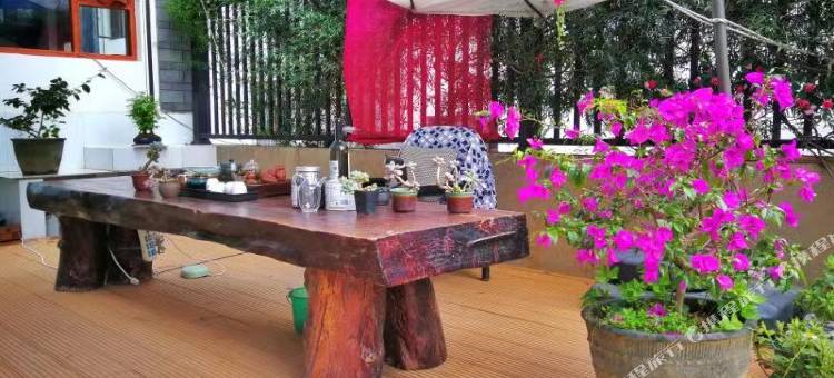 七朵桃花客栈(大理古城三月街店)图片