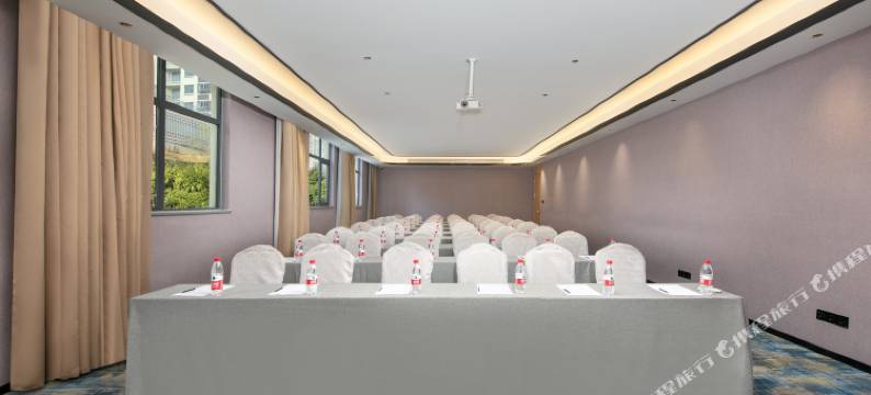 丽溪酒店(南充高坪机场安汉广场店)图片