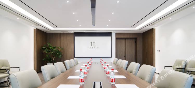 H水晶酒店(榆林老街夫子庙店)图片