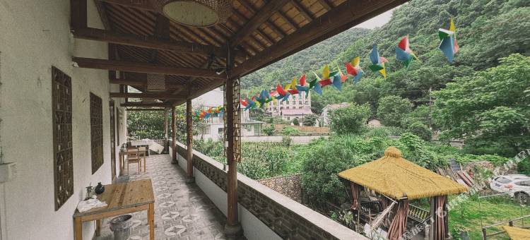 隐舍民宿(皖南川藏线店)图片