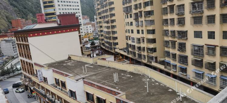 壅钦拉姆民宿图片