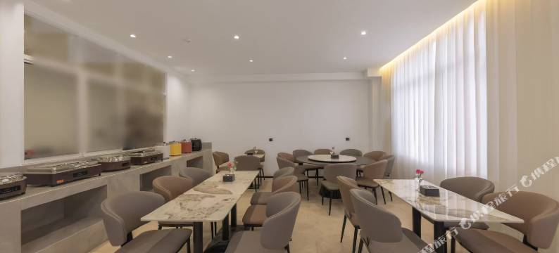 腾冲曼菲酒店(腾冲永兴财富中心店)图片