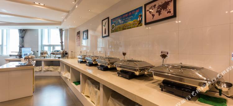 西宁华宿酒店(大新街夜市中心广场店)图片