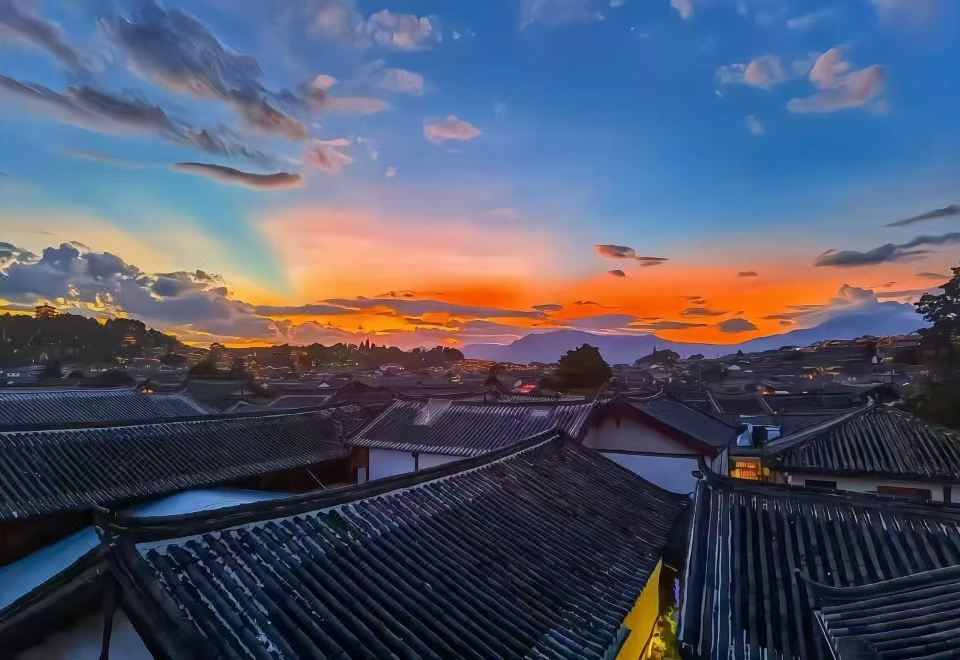 丽江墨黛山精品客栈外景图