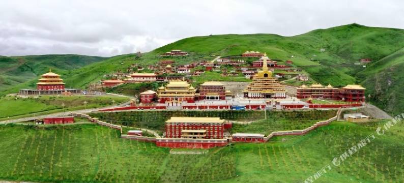 色达雅卓酒店图片