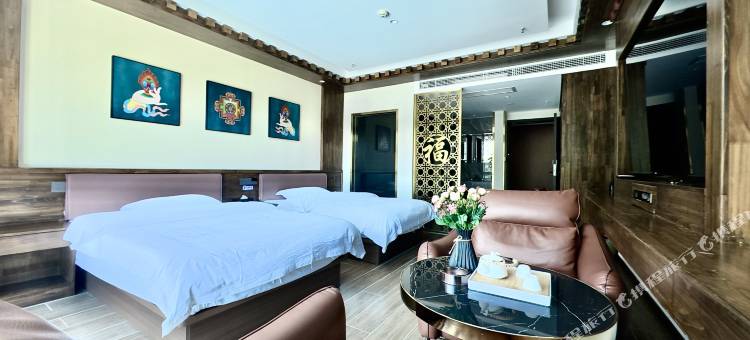 马尔康罗布林卡酒店图片