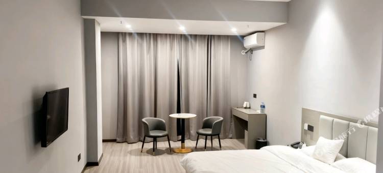 汇柠轻奢酒店(明湖广场店)图片