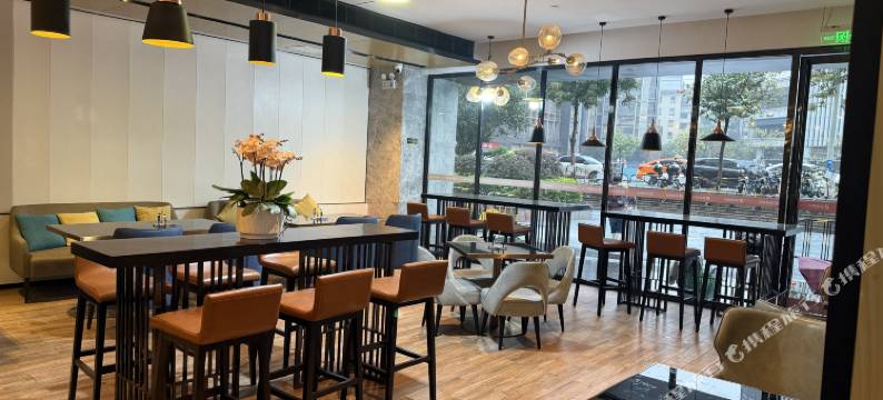 新城酒店(柳州高铁站店)图片