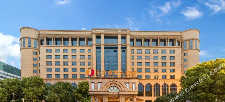 武汉汉口火车站东方建国大酒店图片