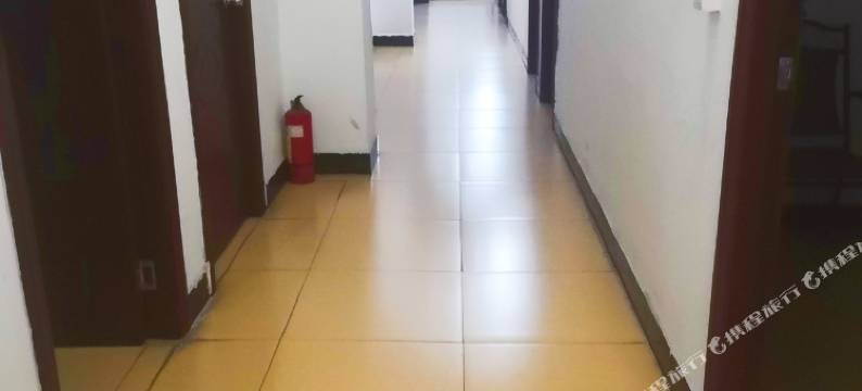 开平站前公寓图片