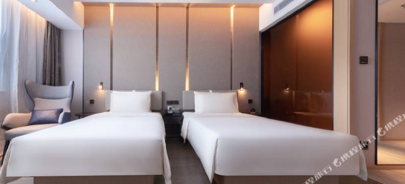 武汉大学八一路亚朵酒店图片