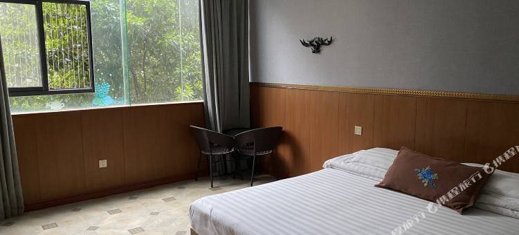 聚鑫旅馆(贵阳白云公园店)图片