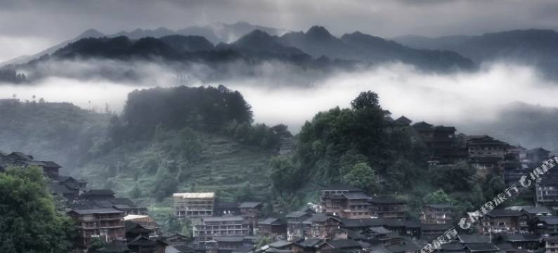 陌上花开·VG天空之境全景美宿(西江千户苗寨观景台店)图片