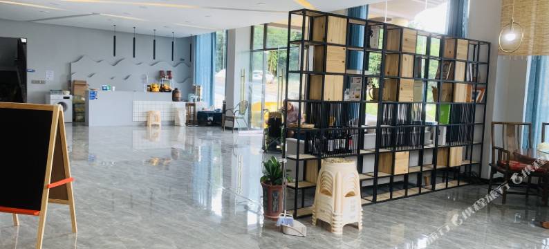 多米山宿(金佛山北坡店)图片