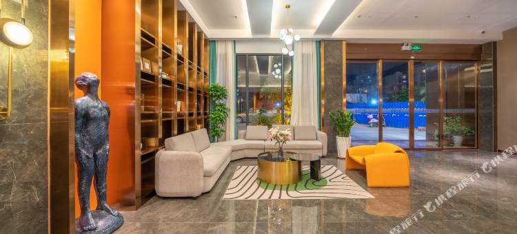 呈季酒店(梧州南宁百货梧州南高铁站店)图片