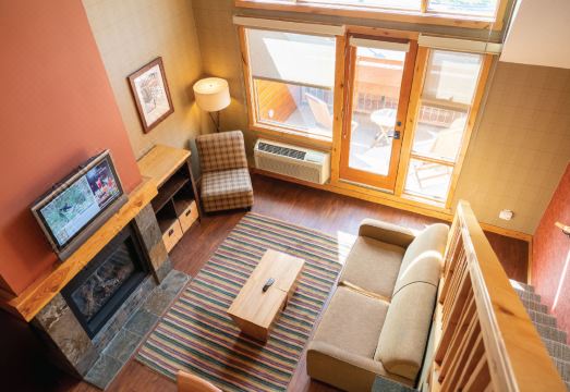 Fox Hotel and Suites Hotel Overview