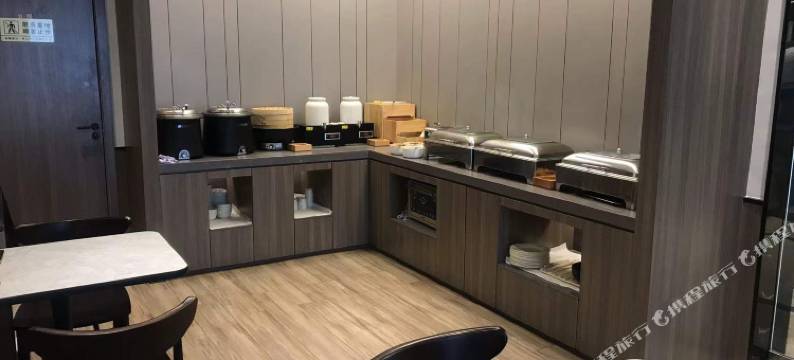 汉庭酒店(深圳西乡桃源地铁站店)图片