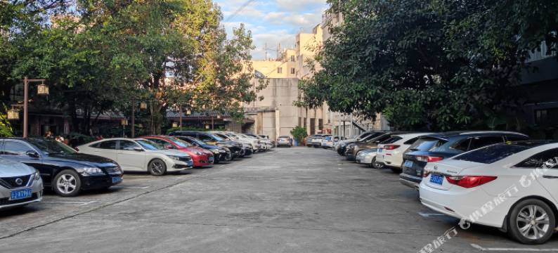 普洱建华酒店(思茅区悦城时光里购物公园店)图片