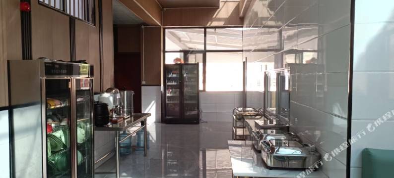 镇沅君安大酒店图片