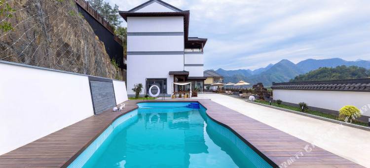 竹云山宿·溪上·泳池·日落·FUN HOME(雅鲁激流山湾湾漂流店)图片