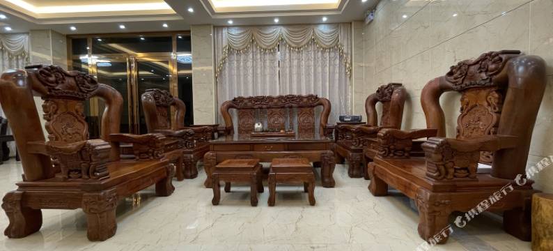 东兴苏堤客栈(万尾金滩店)图片