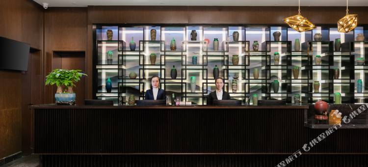 贵州国际聚融和酒店(贵阳花果园半山小镇店)图片