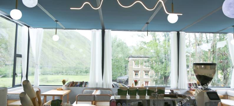 观山悦酒店(康定新都桥店)图片