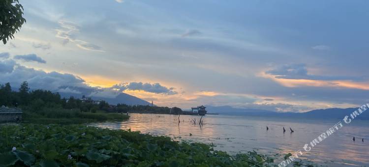 大理暇度海景民宿(才村洱海店)图片