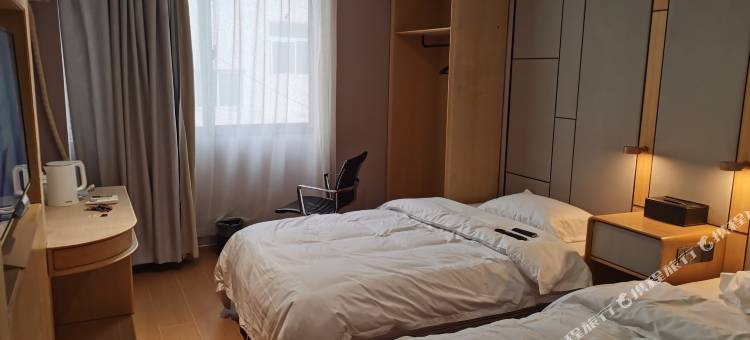 临泉喜乐美酒店图片