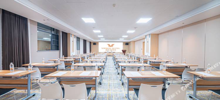 维也纳酒店(新余仙女湖大道万商红产业新城店)图片
