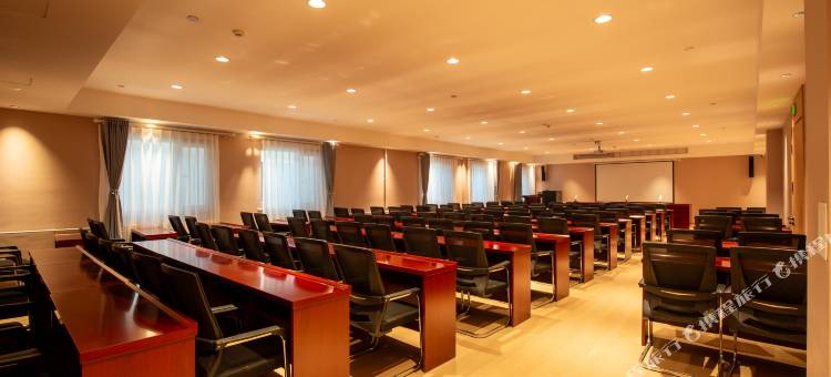 艺龙瑞云酒店(济南遥墙国际机场店)图片