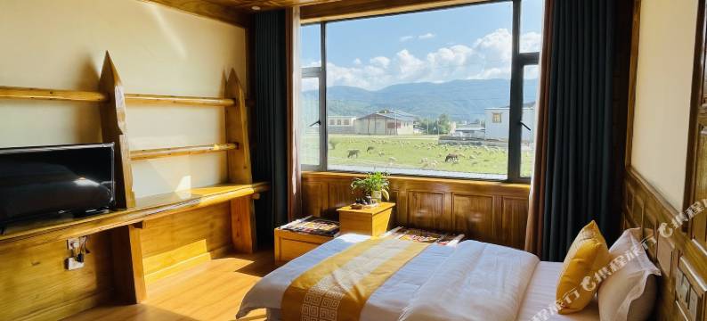 香格里拉巴适民宿图片