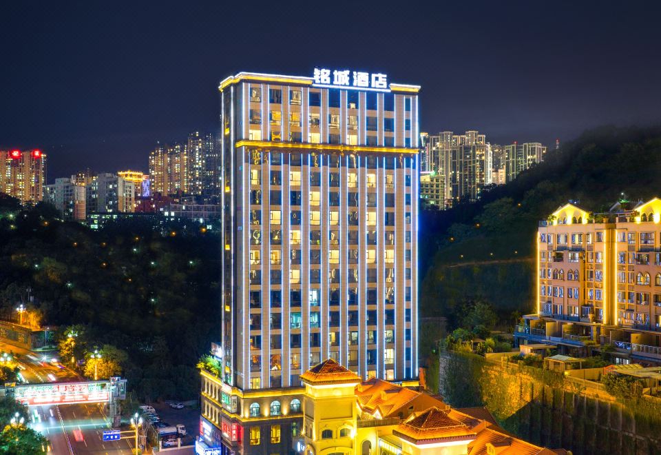 CITY HOTEL Over view