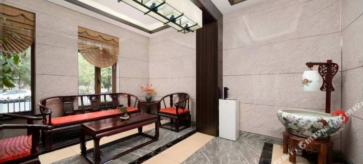 鞍山莱斯顿精品酒店图片