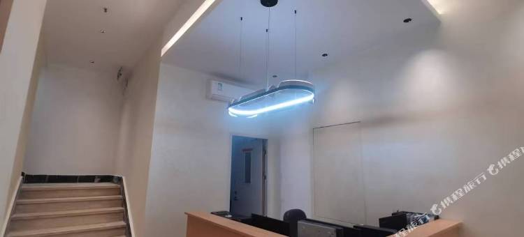 上海珀翠青年公寓(联航路店)图片