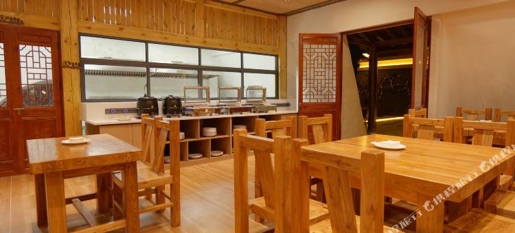 锦宸·高空花园酒店(安顺西高铁站万象旅游城店)图片