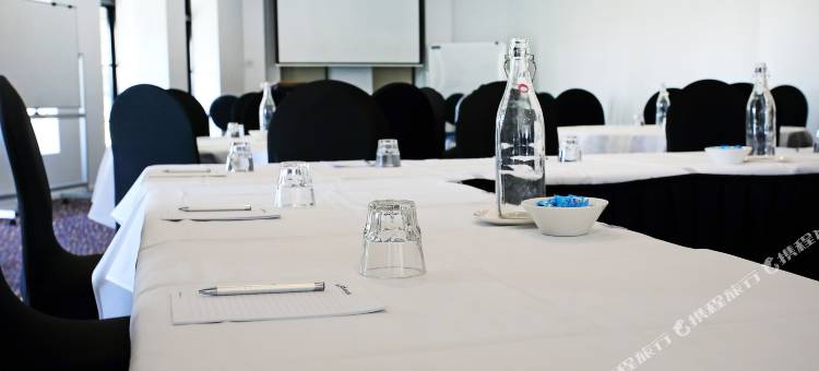 汤斯维尔盛橡都市酒店(Oaks Townsville Hotel)图片