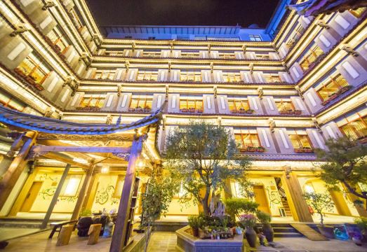 博苑客栈外景图