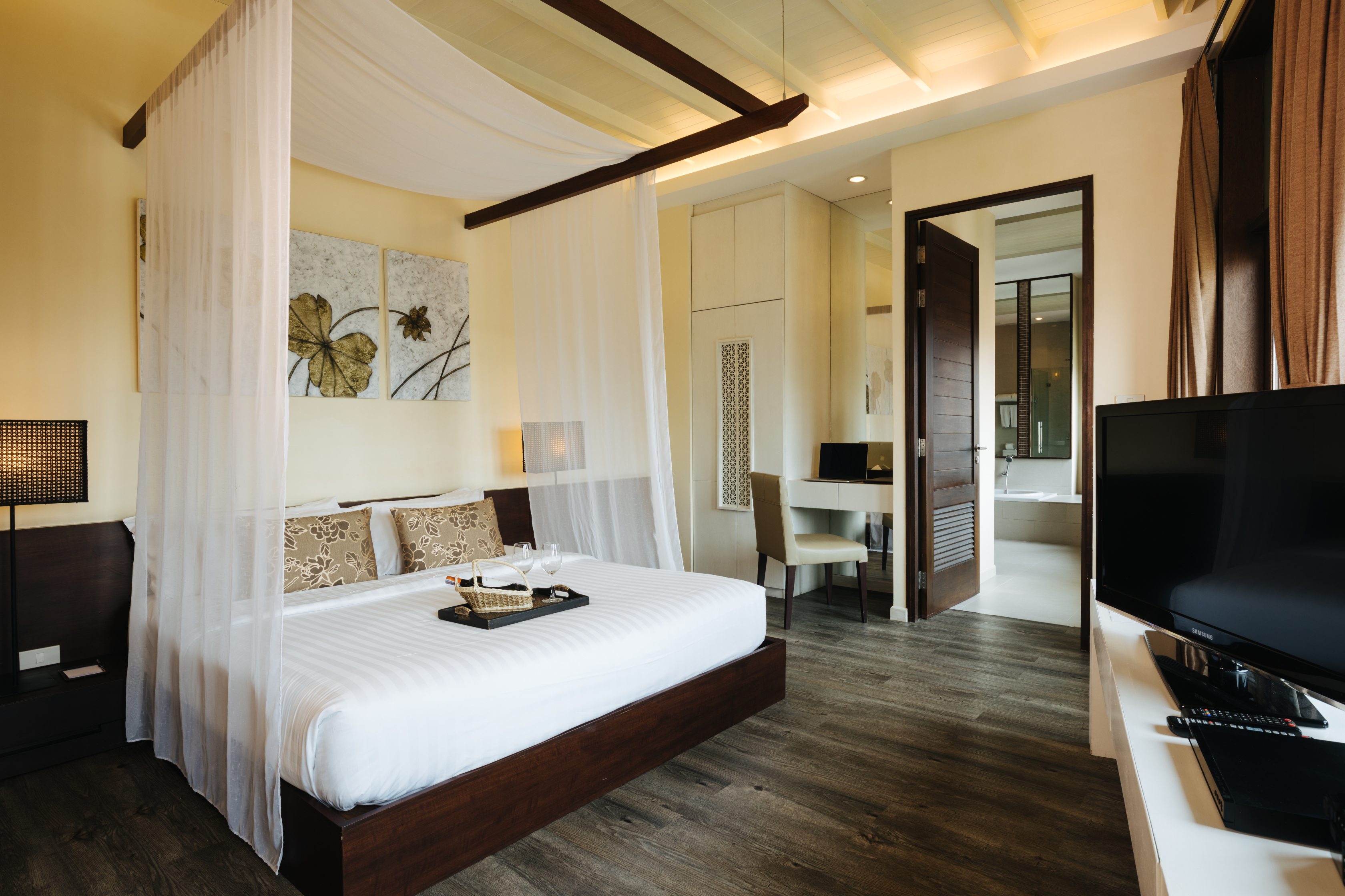 De Chai Colonial Hotel & SpaHotel Overview