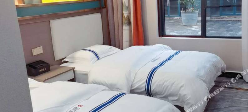 涵香居客栈(禄劝凤家古镇店)图片