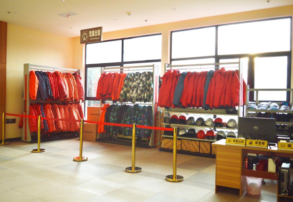 RoEasy Exquisite Hotel Hotel Overview