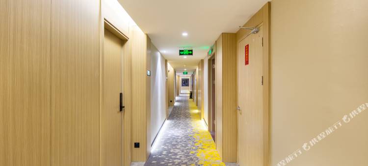 宸悦智慧酒店(义乌火车站机场店)图片