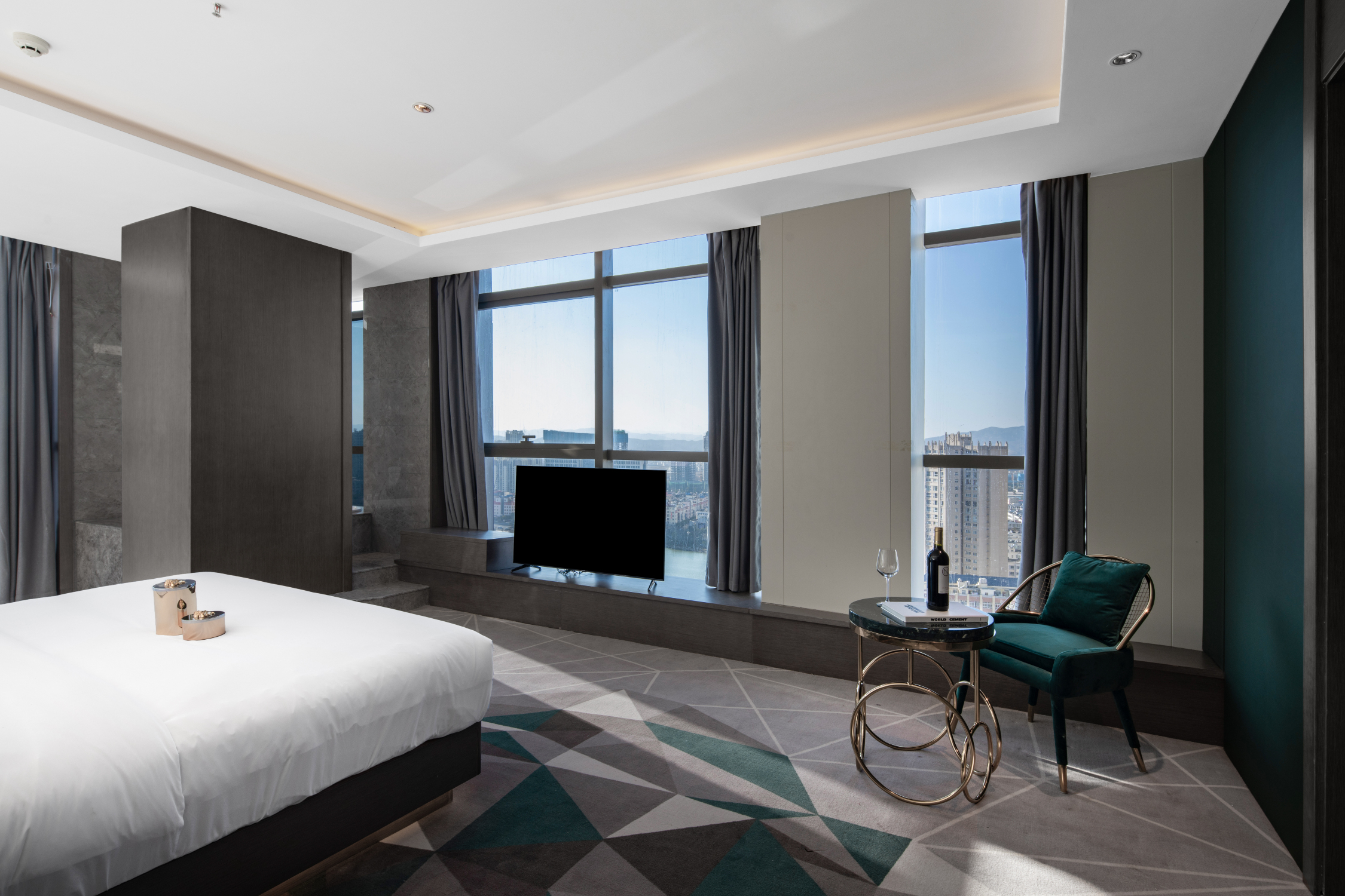 Phoenix International Hotel Hotel Overview