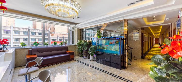 途窝假日酒店(张掖高铁西站店)图片