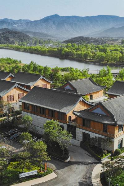 济南山东高速绿城雪野湖桃花源附近酒店