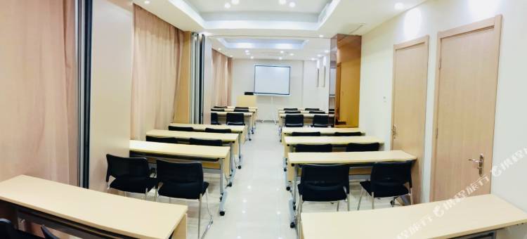 格盟酒店(金湖工业园区店)图片