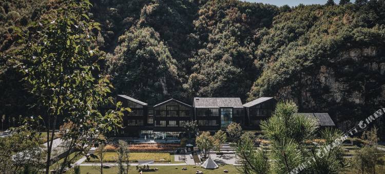 热河谷·wow森林酒店图片