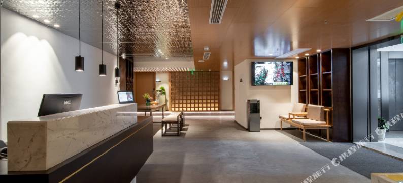 重庆零里智能酒店(解放碑来福士广场店)图片