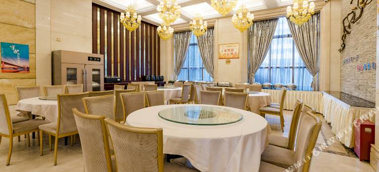 平舆圣菲国际酒店图片